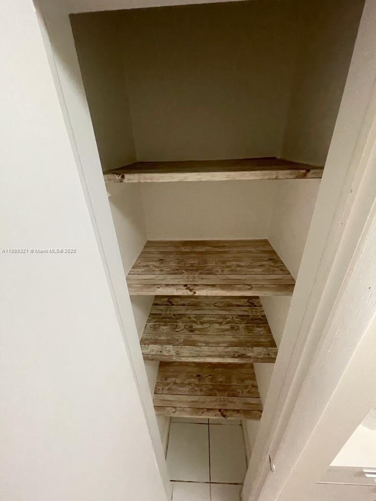SEVENTEENTH GREEN CONDO - Residential