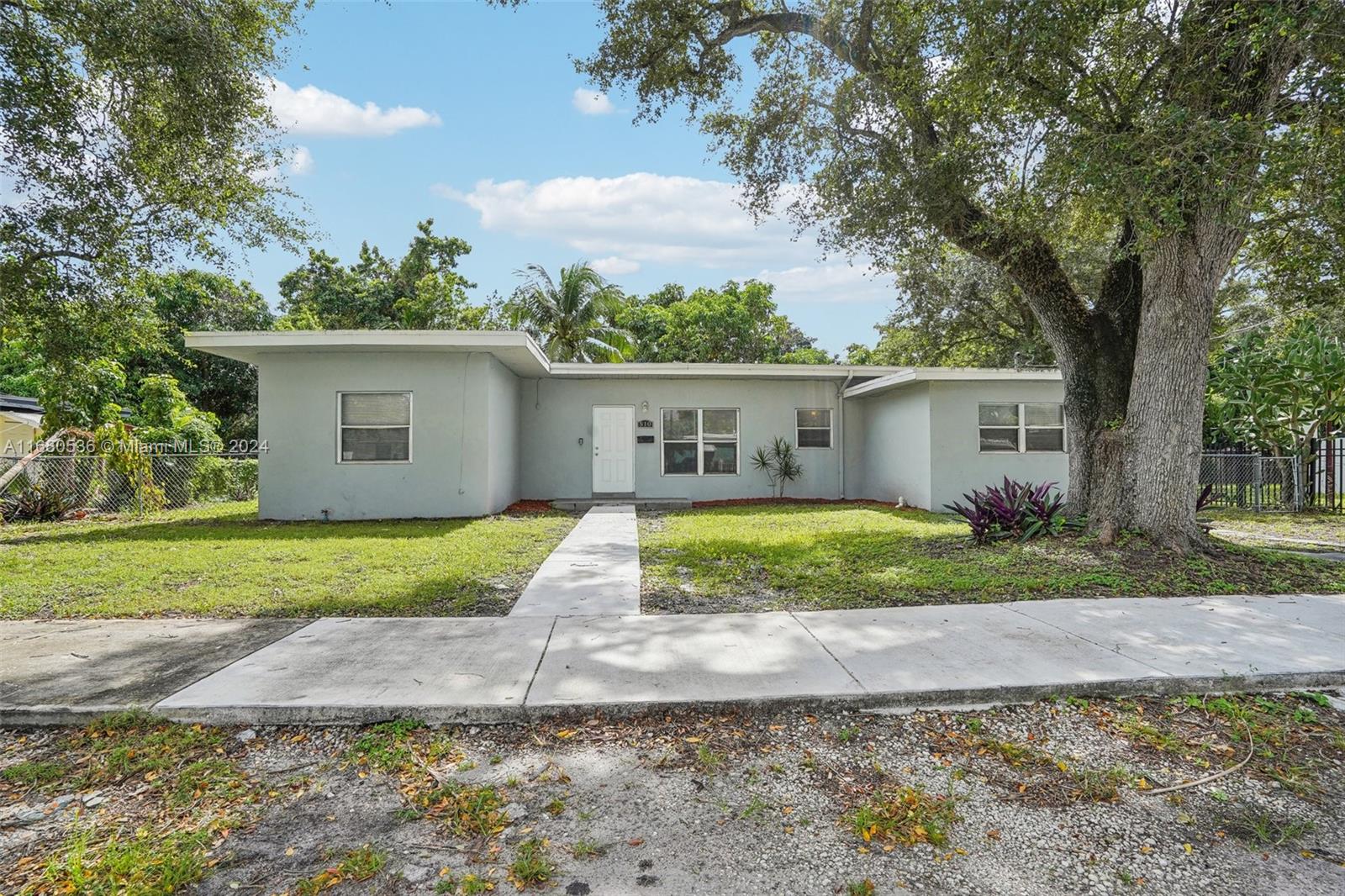 510 Ne 132nd Ter, North Miami, Miami-Dade County, Florida - 3 Bedrooms  
2 Bathrooms - 