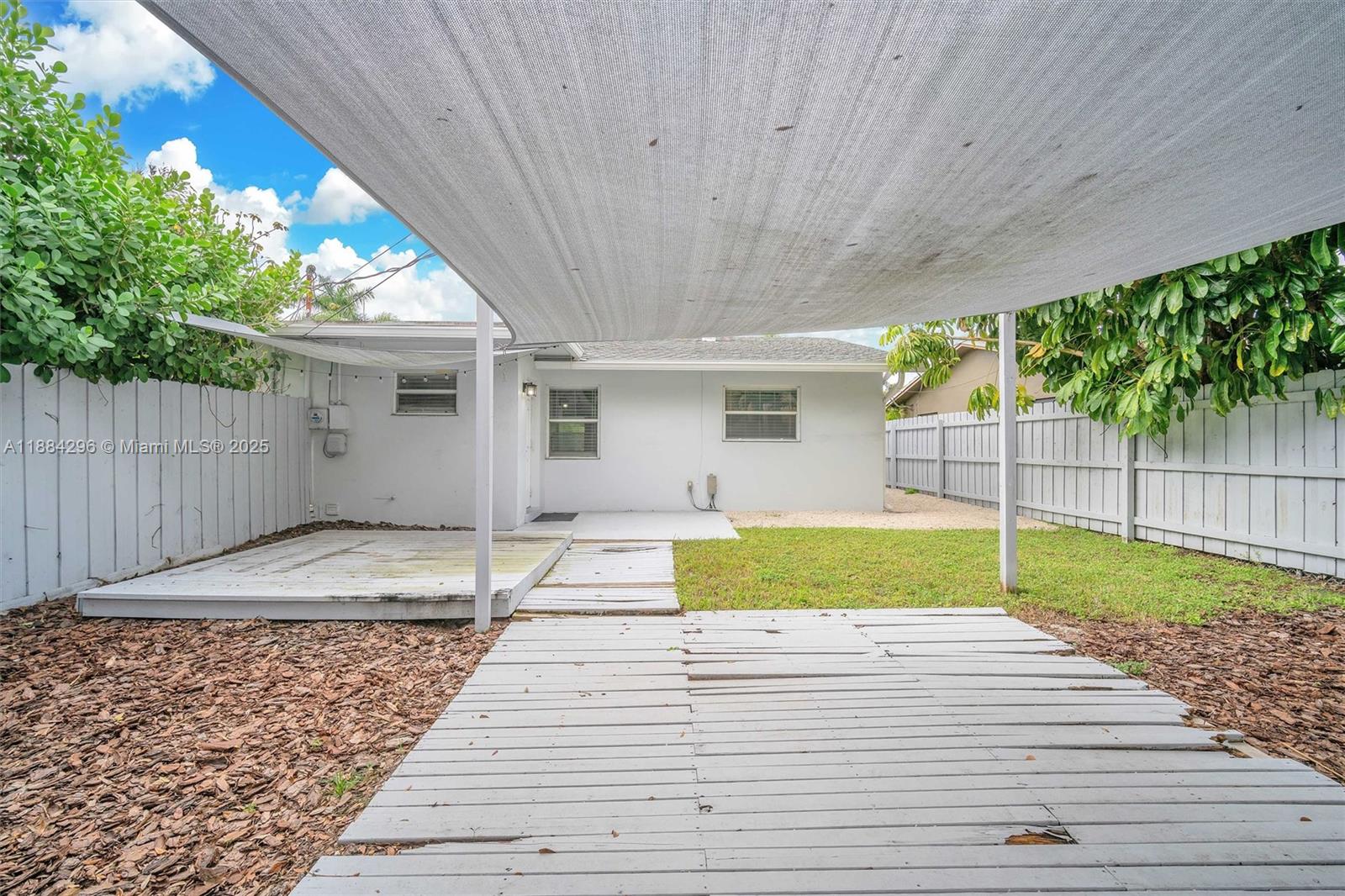 AMADALE - Residential Lease