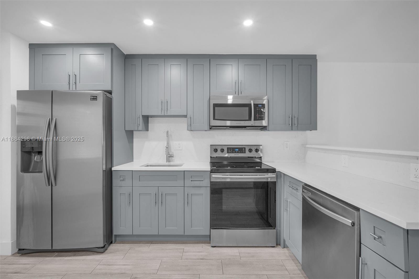 AMADALE - Residential Lease