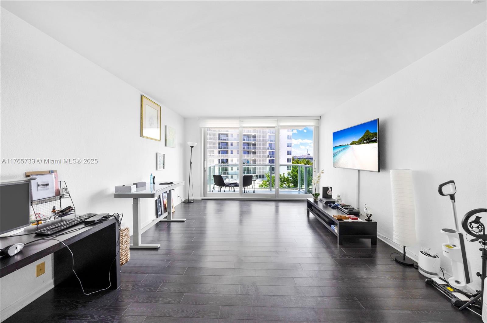1000 West Ave 426