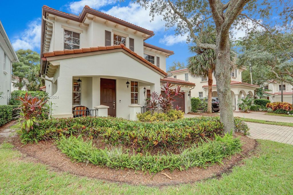 Photo of 380 Columbus St, Palm Beach Gardens, FL 33410 (MLS # A11680528)