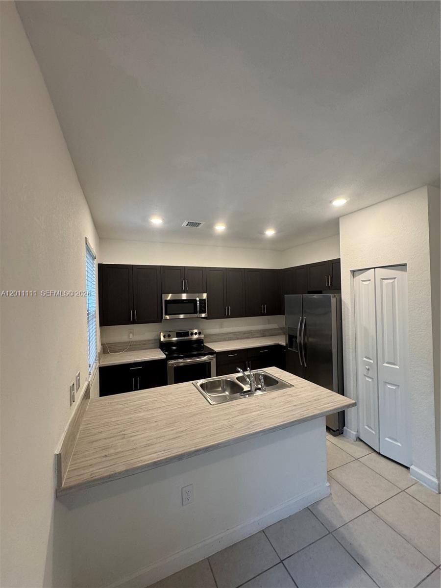 PINE ISLE - Residential