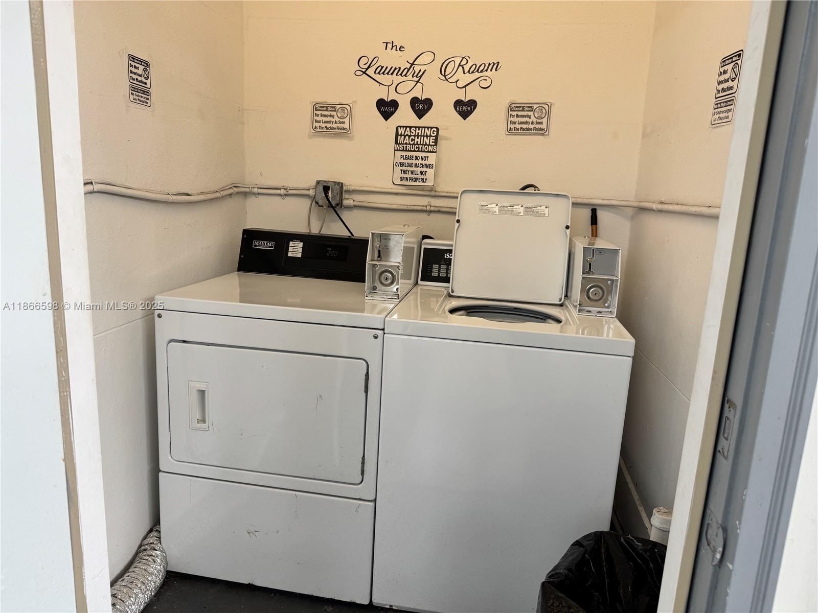 HOLLYWOOD LITTLE RANCHES - Residential Lease