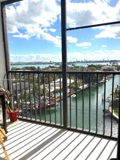 DORSET HOUSE CONDO - Residential