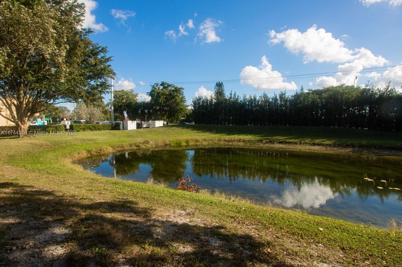 LAKES OF NEWPORT 2 CONDO - Residential