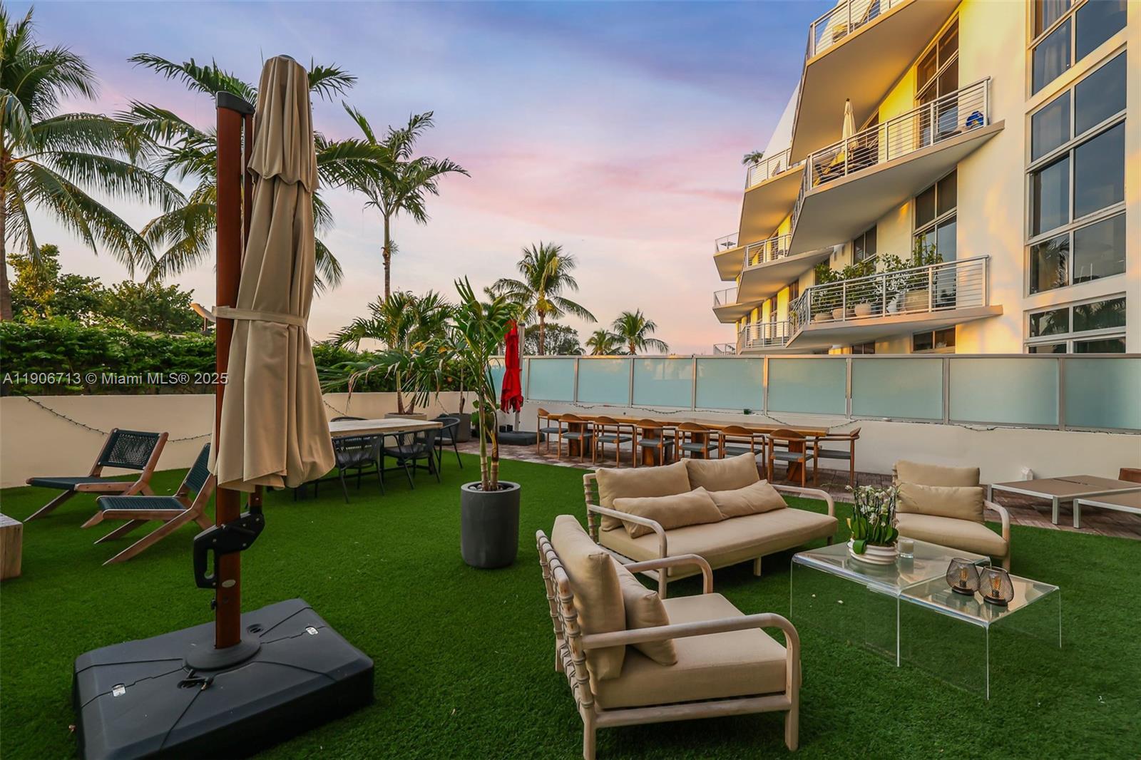 THE MERIDIAN CONDO - Residential