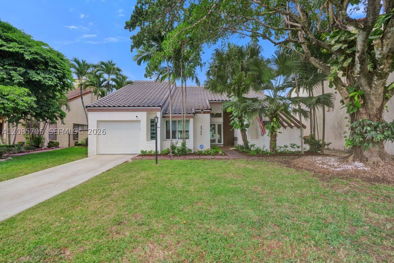 8946 SW 150th Ct Cir E, Miami, FL, 33196/$679,000 3 8946 SW 150th Ct Cir E