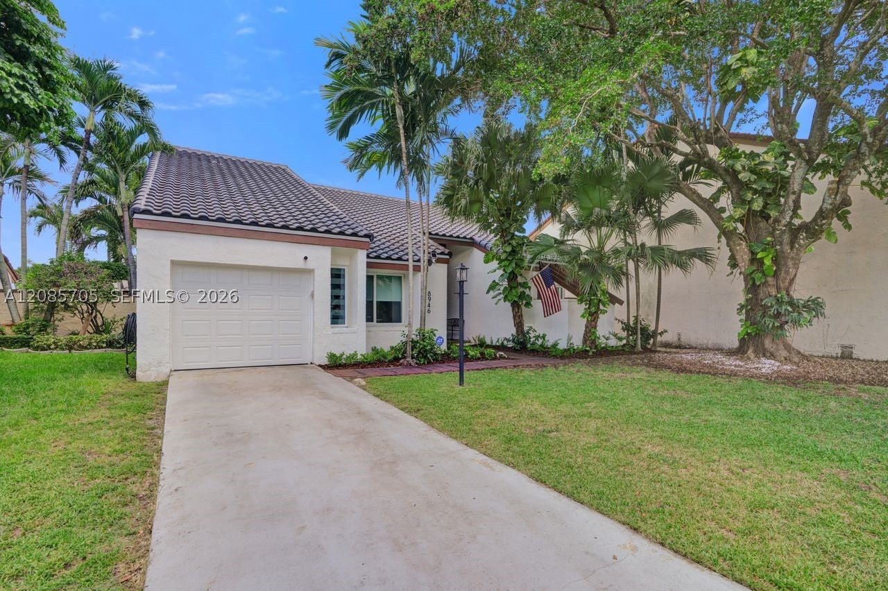 8946 SW 150th Ct Cir E, Miami, FL, 33196/$679,000 2 8946 SW 150th Ct Cir E