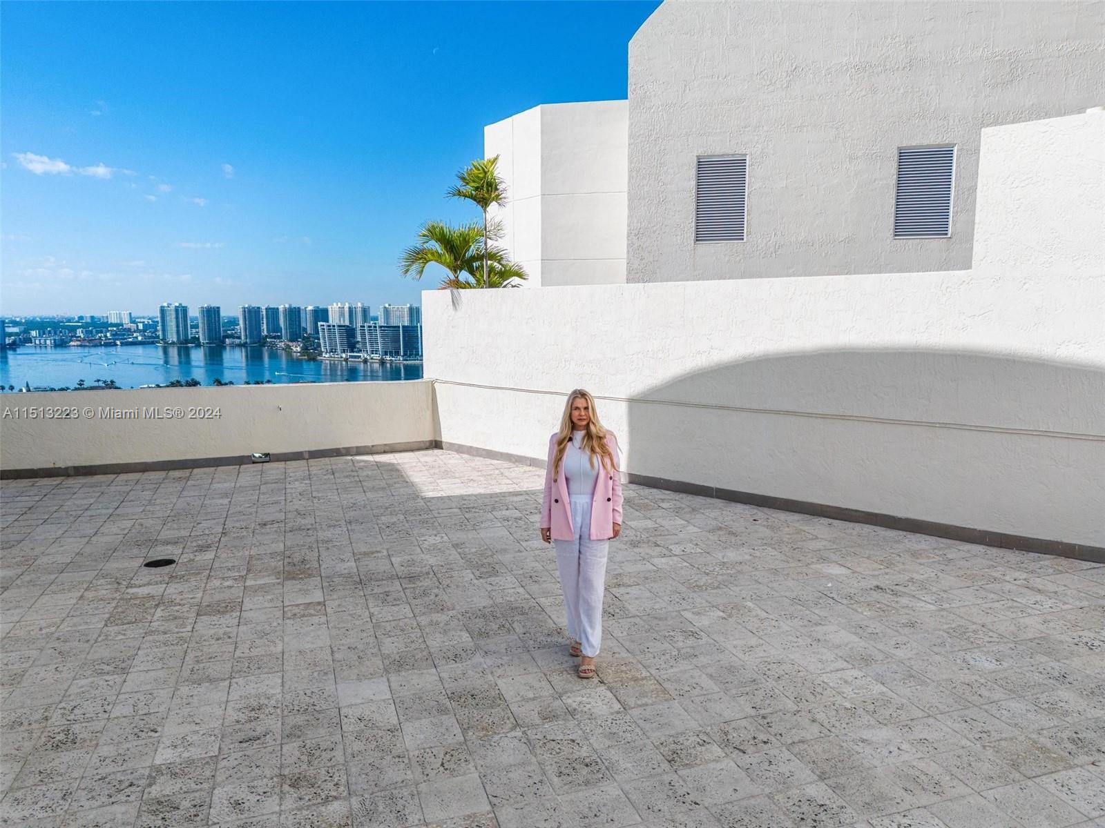 OCEAN ONE CONDO - Residential