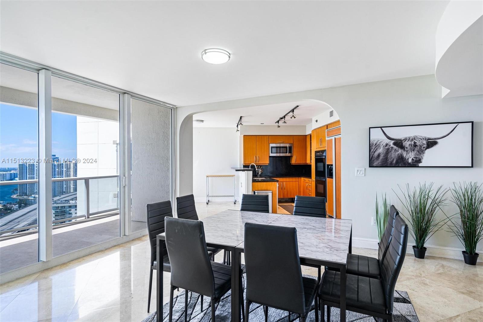 OCEAN ONE CONDO - Residential