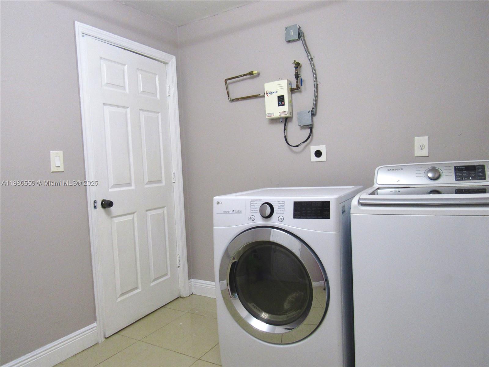 BROOKSIDE ESTATES - Residential