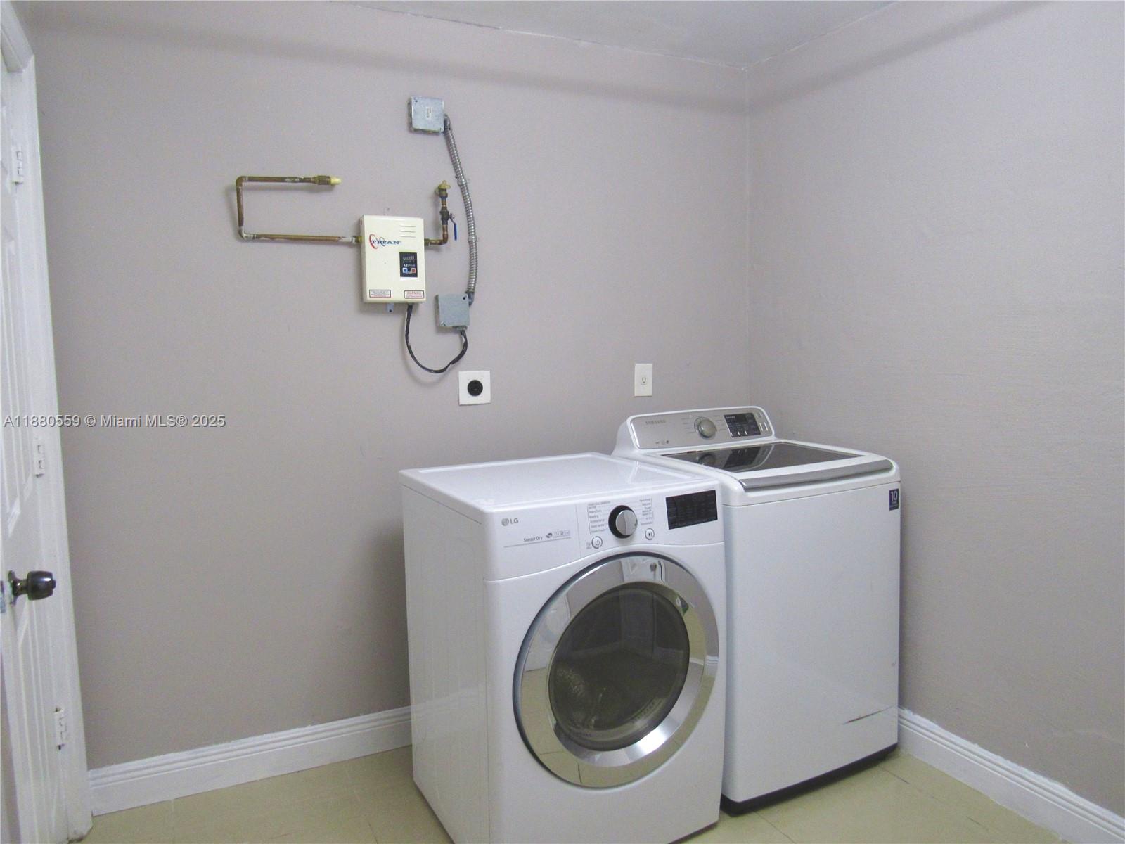 BROOKSIDE ESTATES - Residential