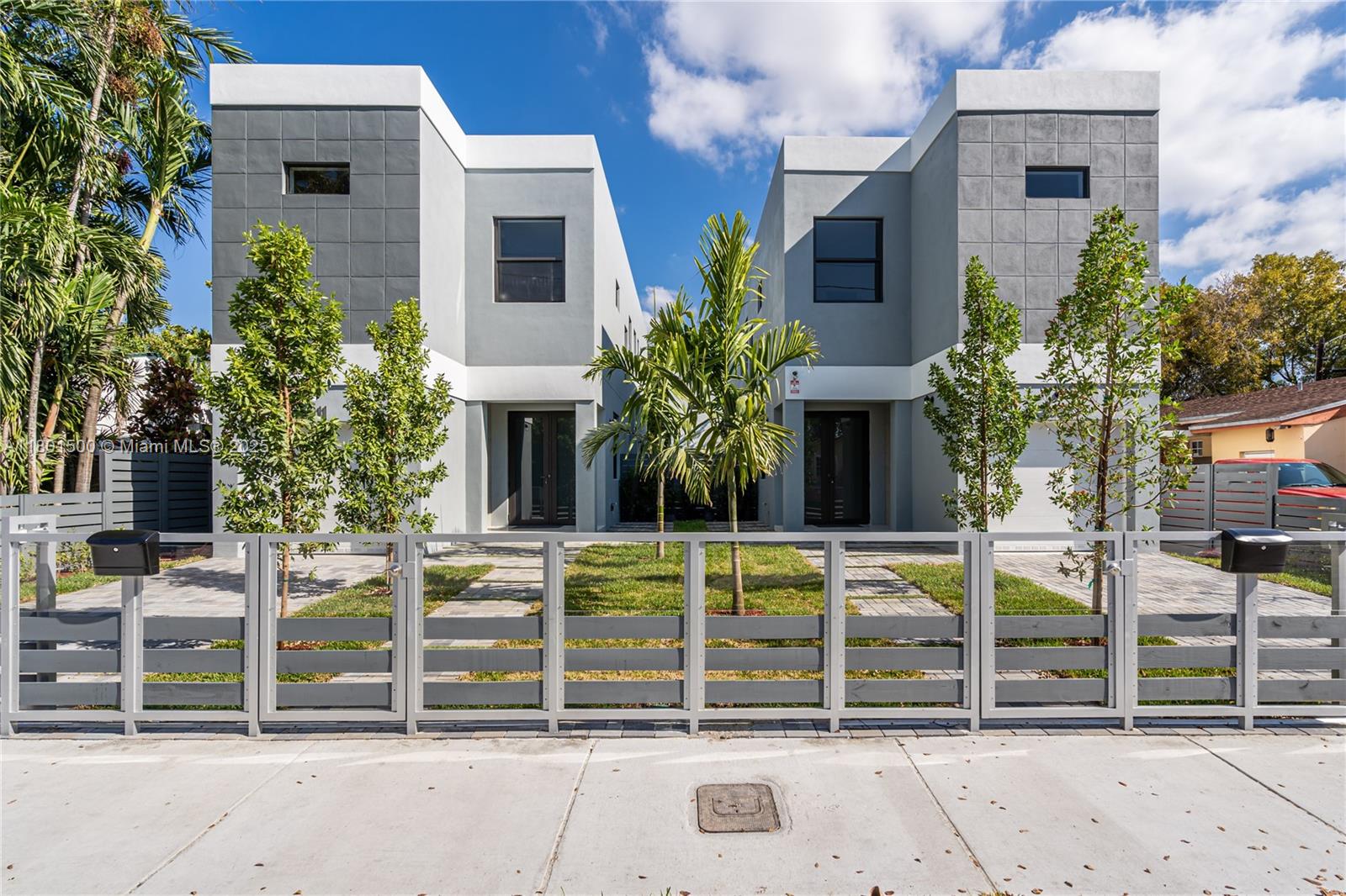 Rental Property at 2911 Sw 27th Ter, Miami, Broward County, Florida - Bedrooms: 3 
Bathrooms: 4  - $5,500 MO.