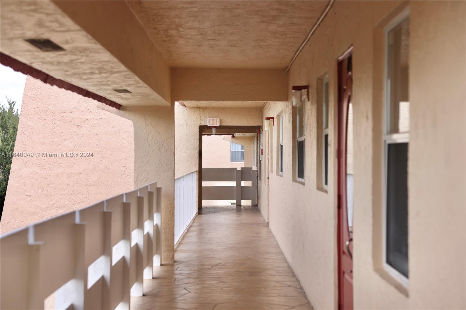 ORIOLE GOLF & TENNIS CLUB - Residential