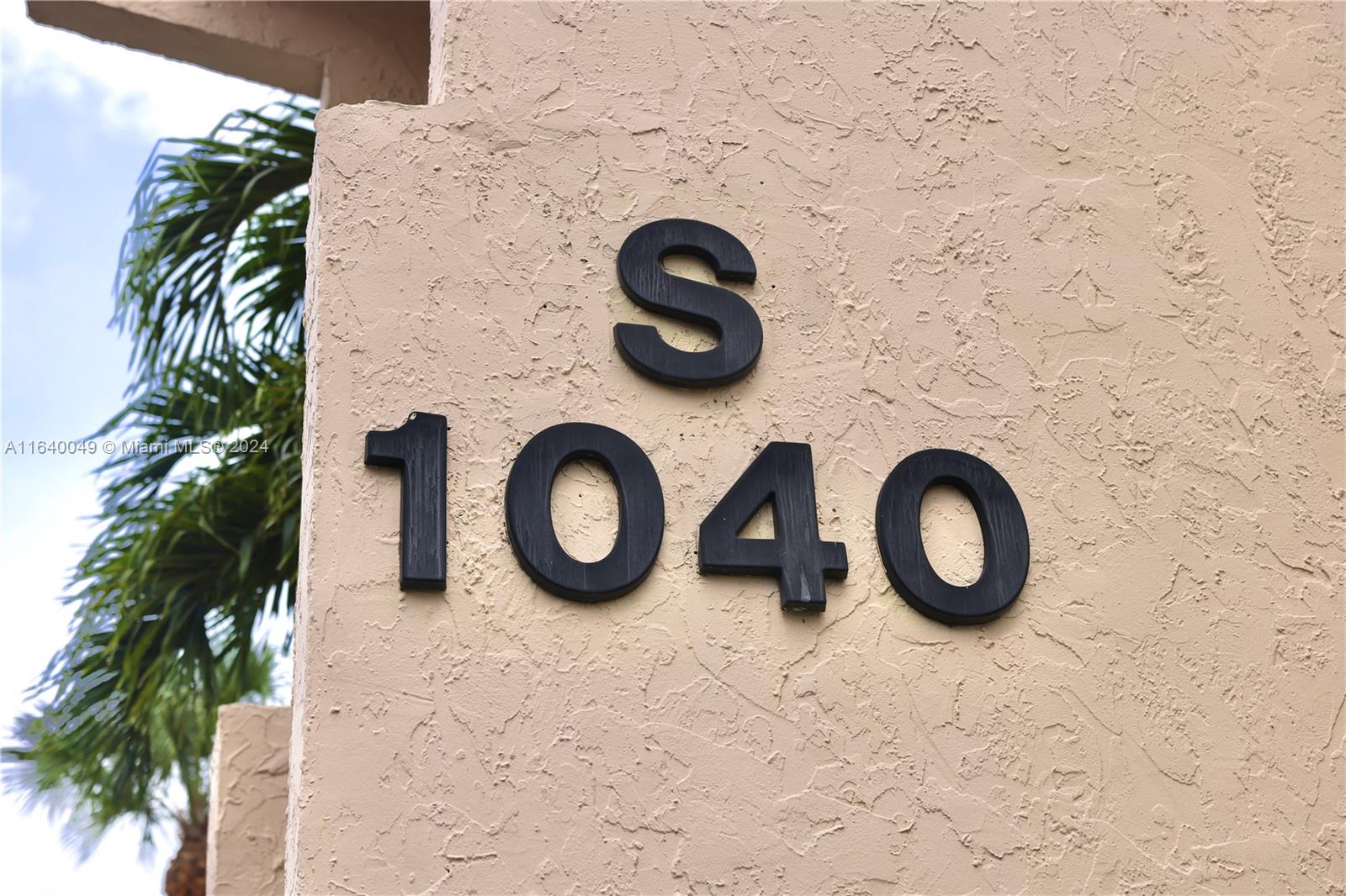 ORIOLE GOLF & TENNIS CLUB - Residential