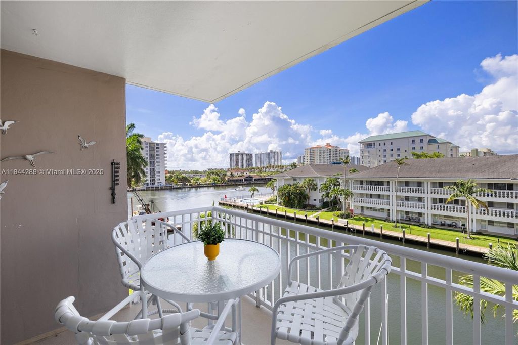 Photo of 2880 NE 33rd Ct #303, Fort Lauderdale, FL 33306 (MLS # A11844289)