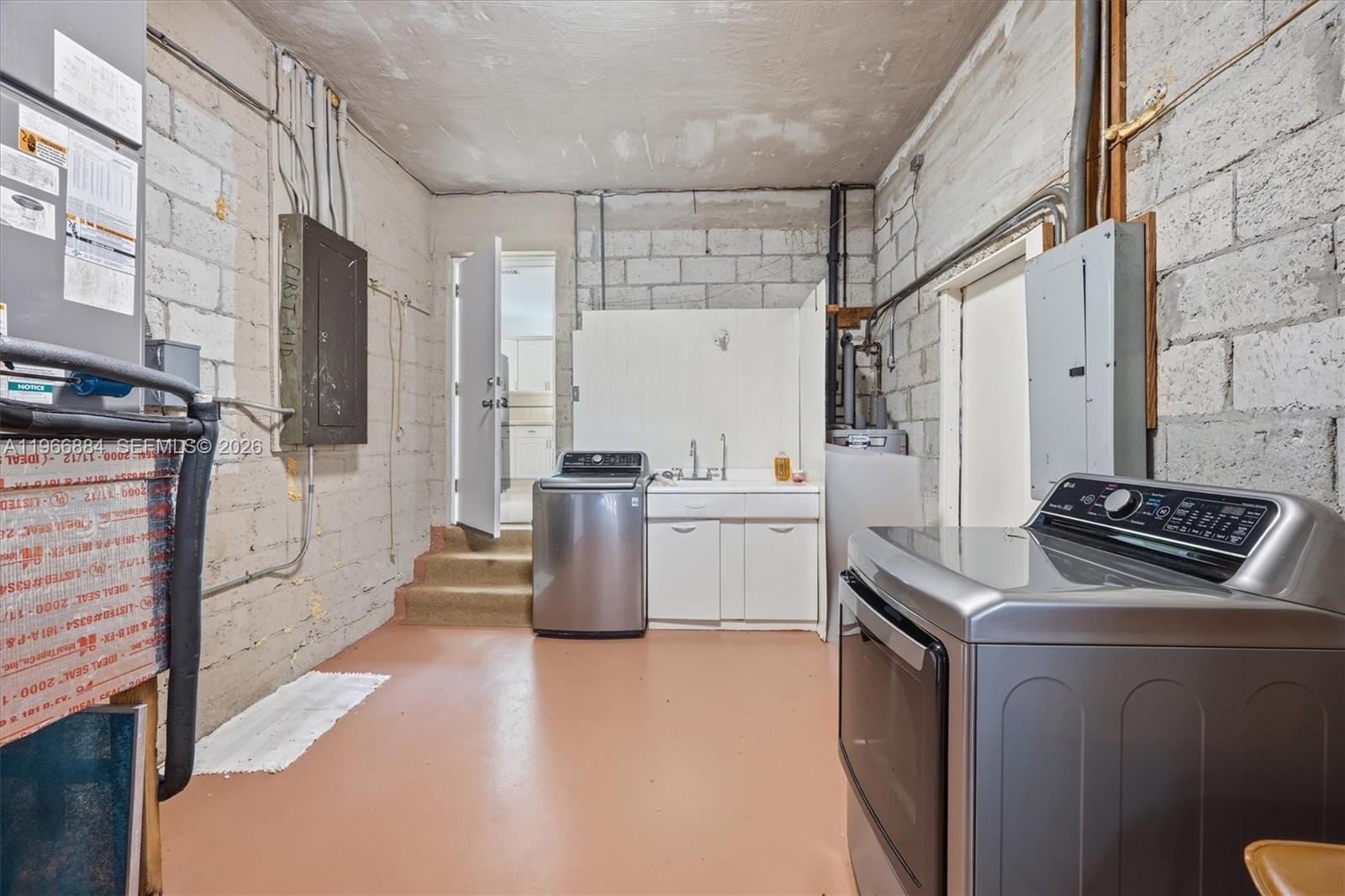 COLLEGE HEIGHTS - Residential