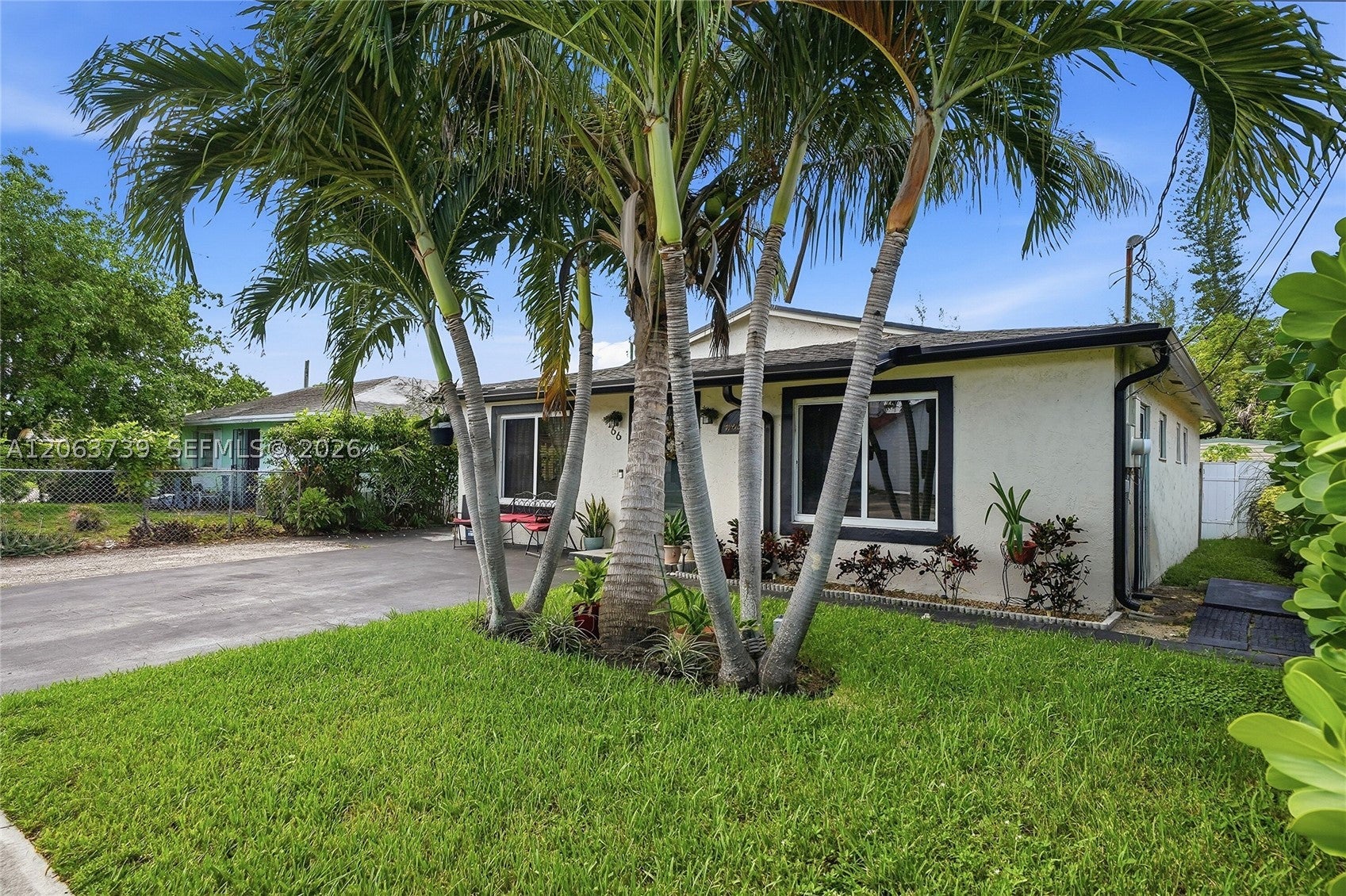 266 SW 7th Ct