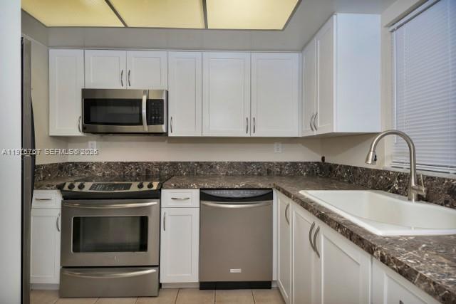 ASHLEY HOUSE CONDO - Residential