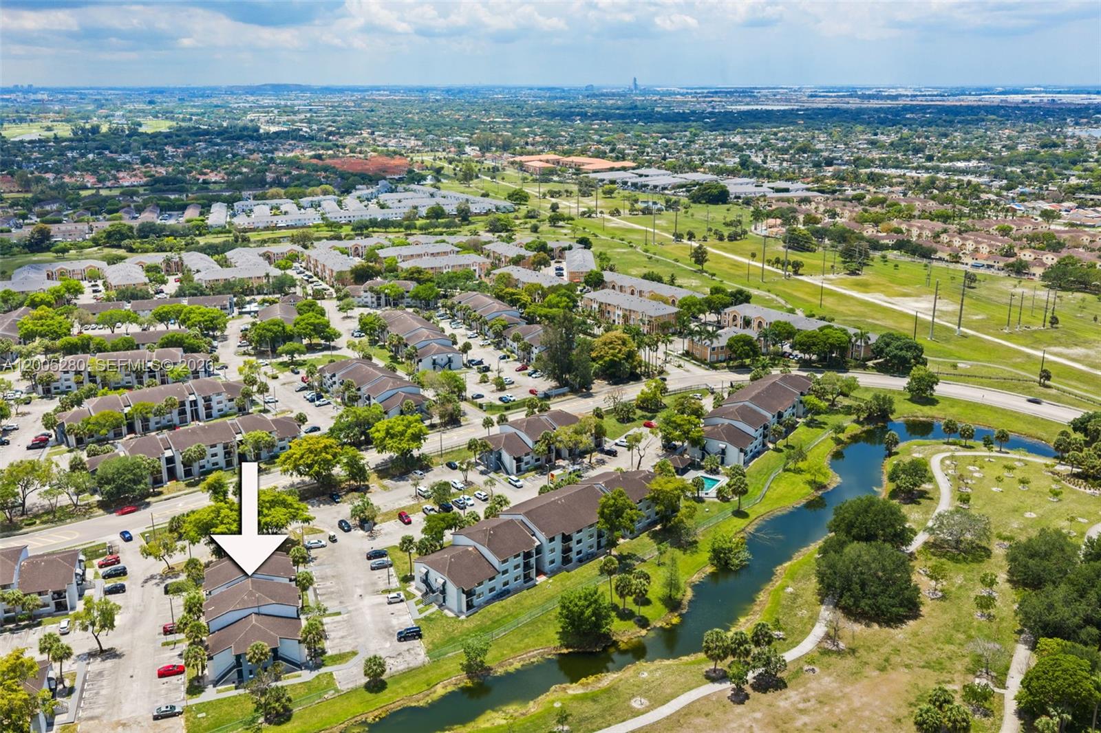 VILLA BELLINI CONDO - Residential