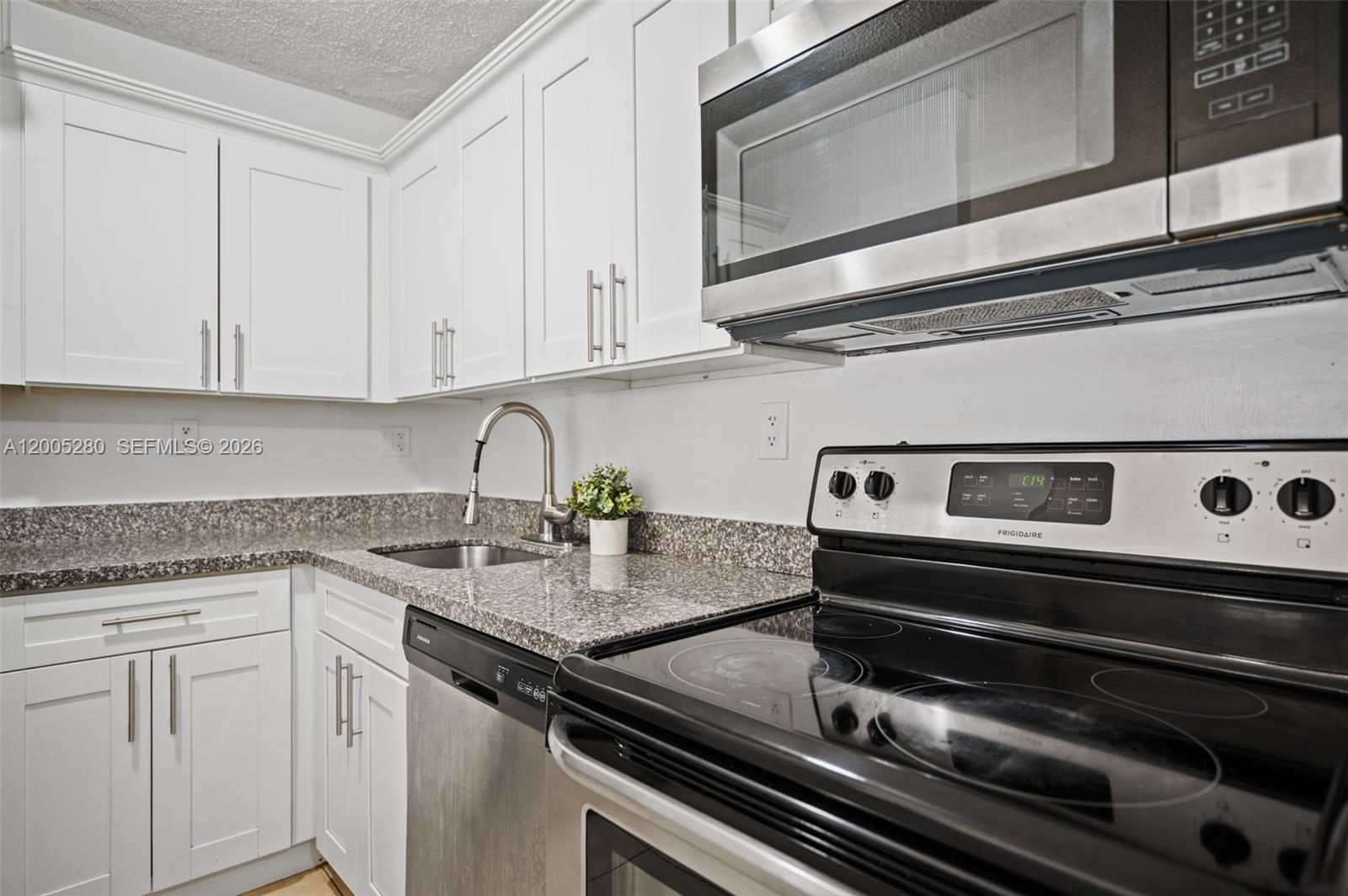 VILLA BELLINI CONDO - Residential