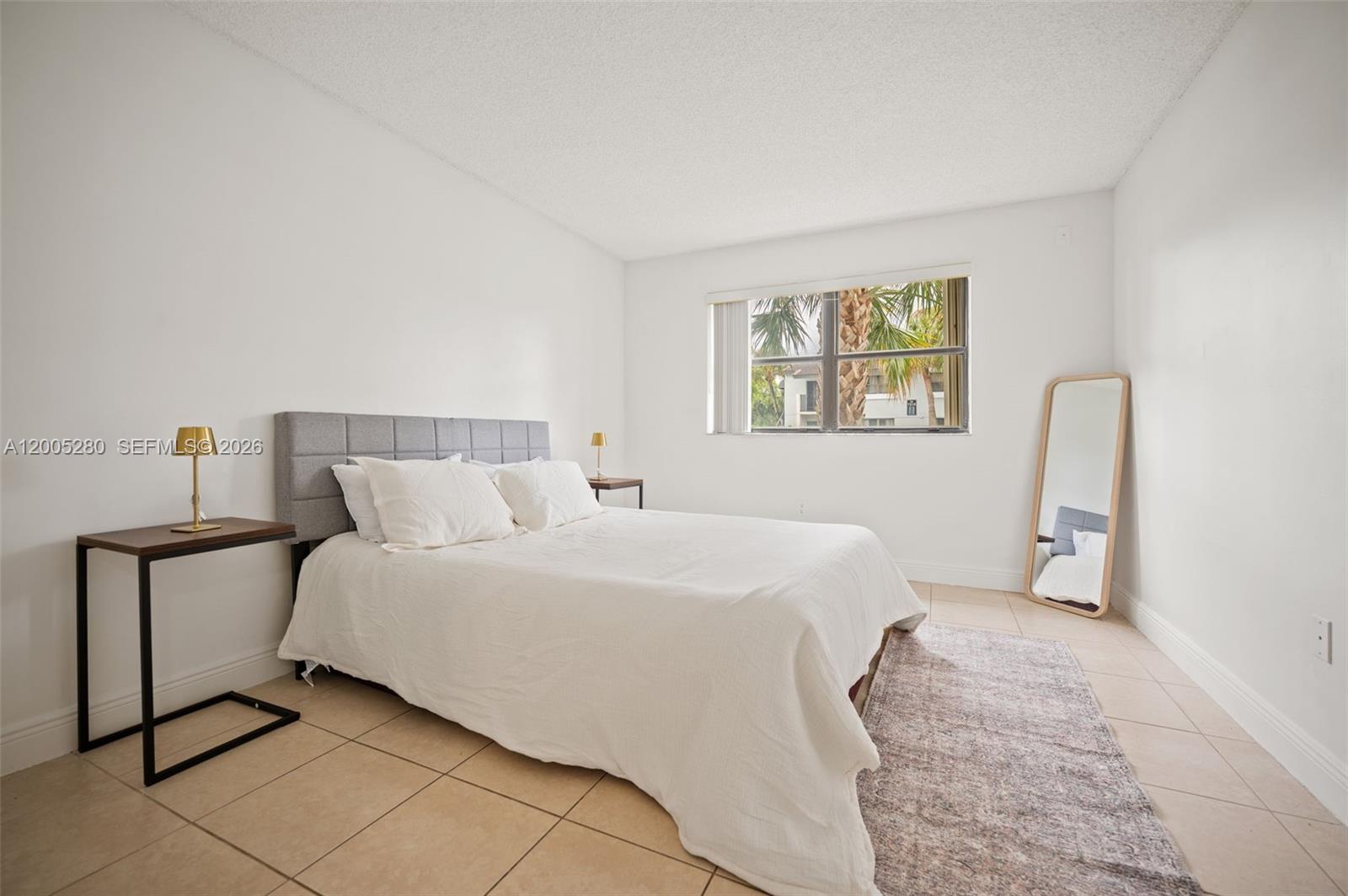 VILLA BELLINI CONDO - Residential