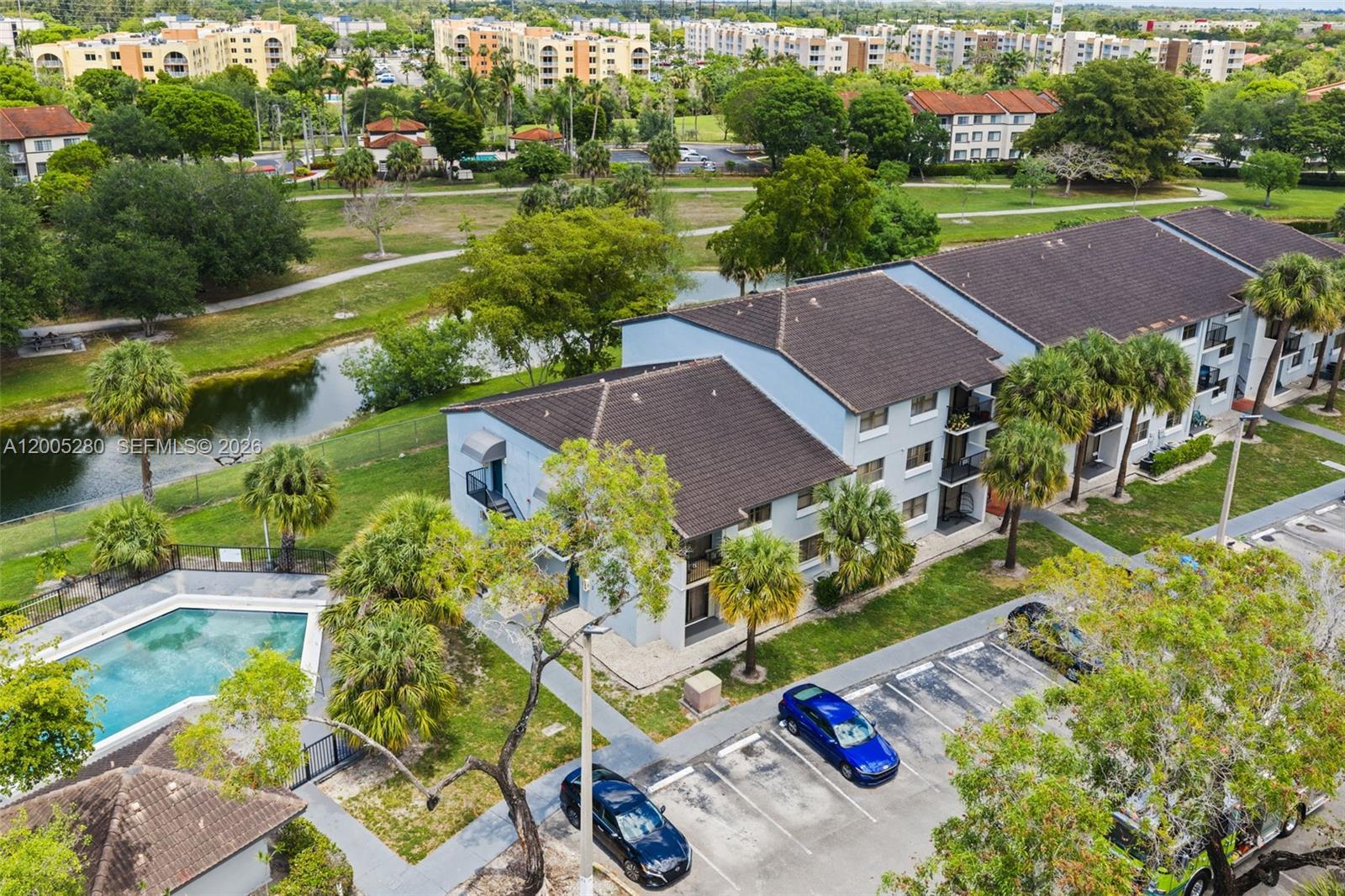 VILLA BELLINI CONDO - Residential