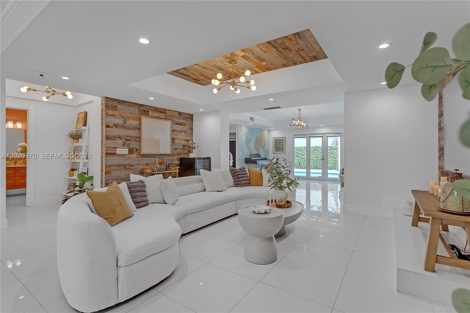 BAY HEIGHTS 1ST ADDN - Residential