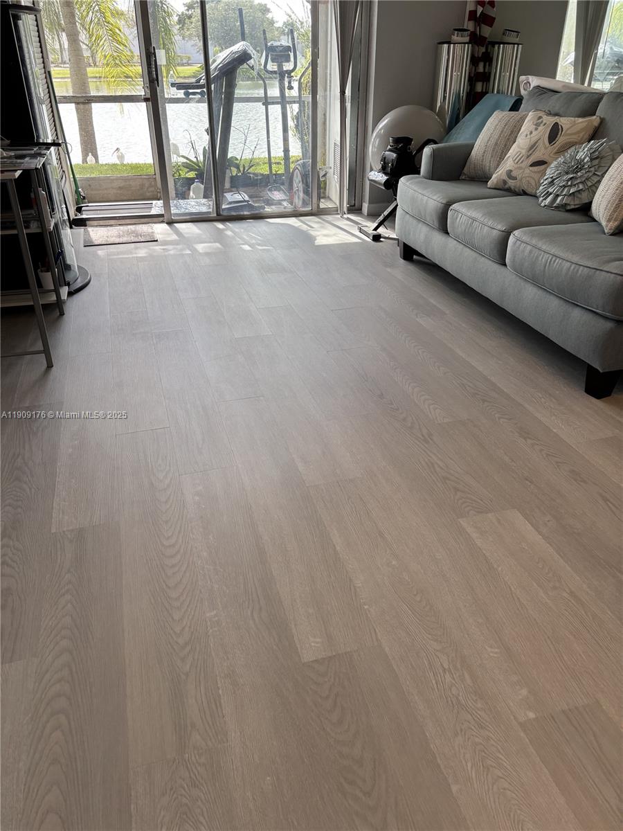 VIEWPOINTE CONDO - Residential