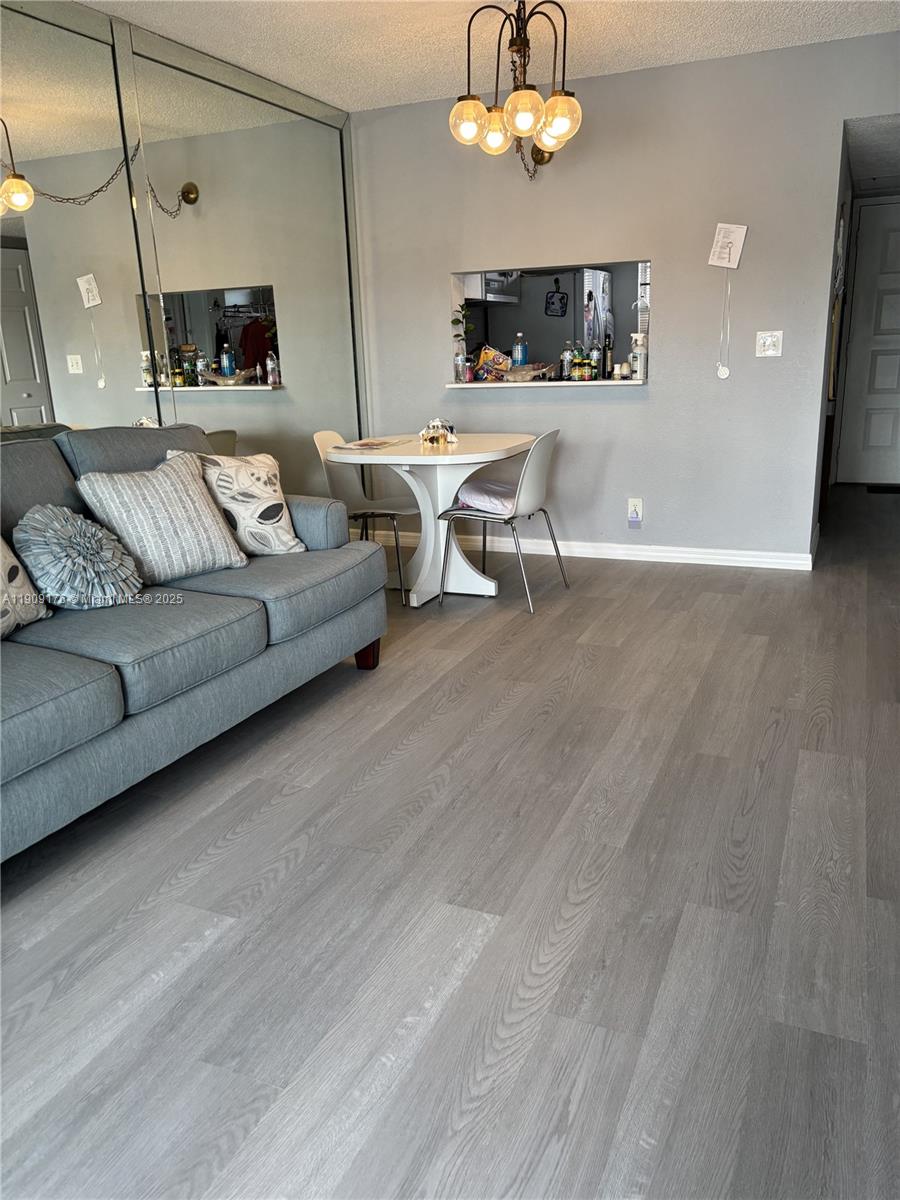 VIEWPOINTE CONDO - Residential