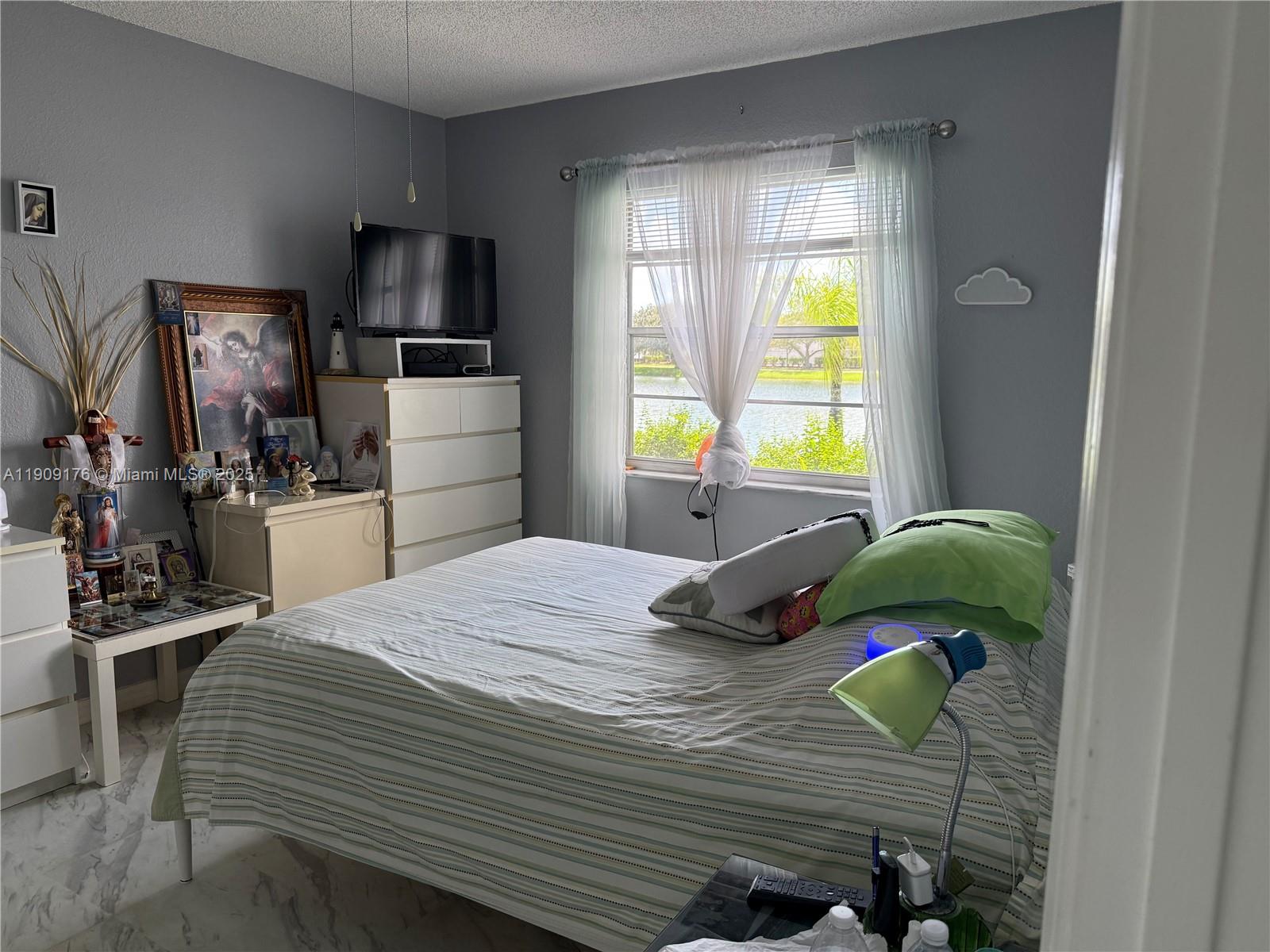 VIEWPOINTE CONDO - Residential