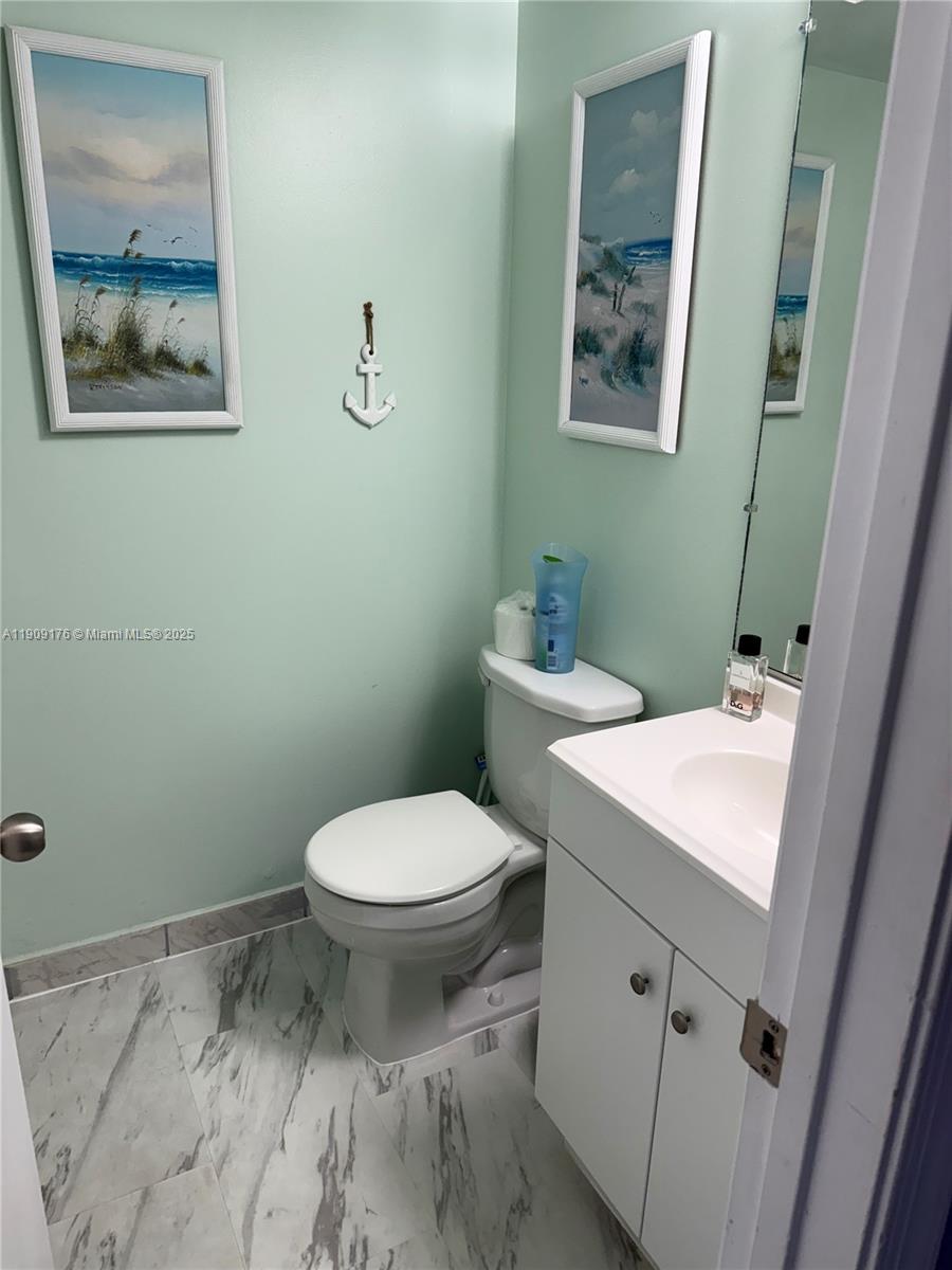 VIEWPOINTE CONDO - Residential