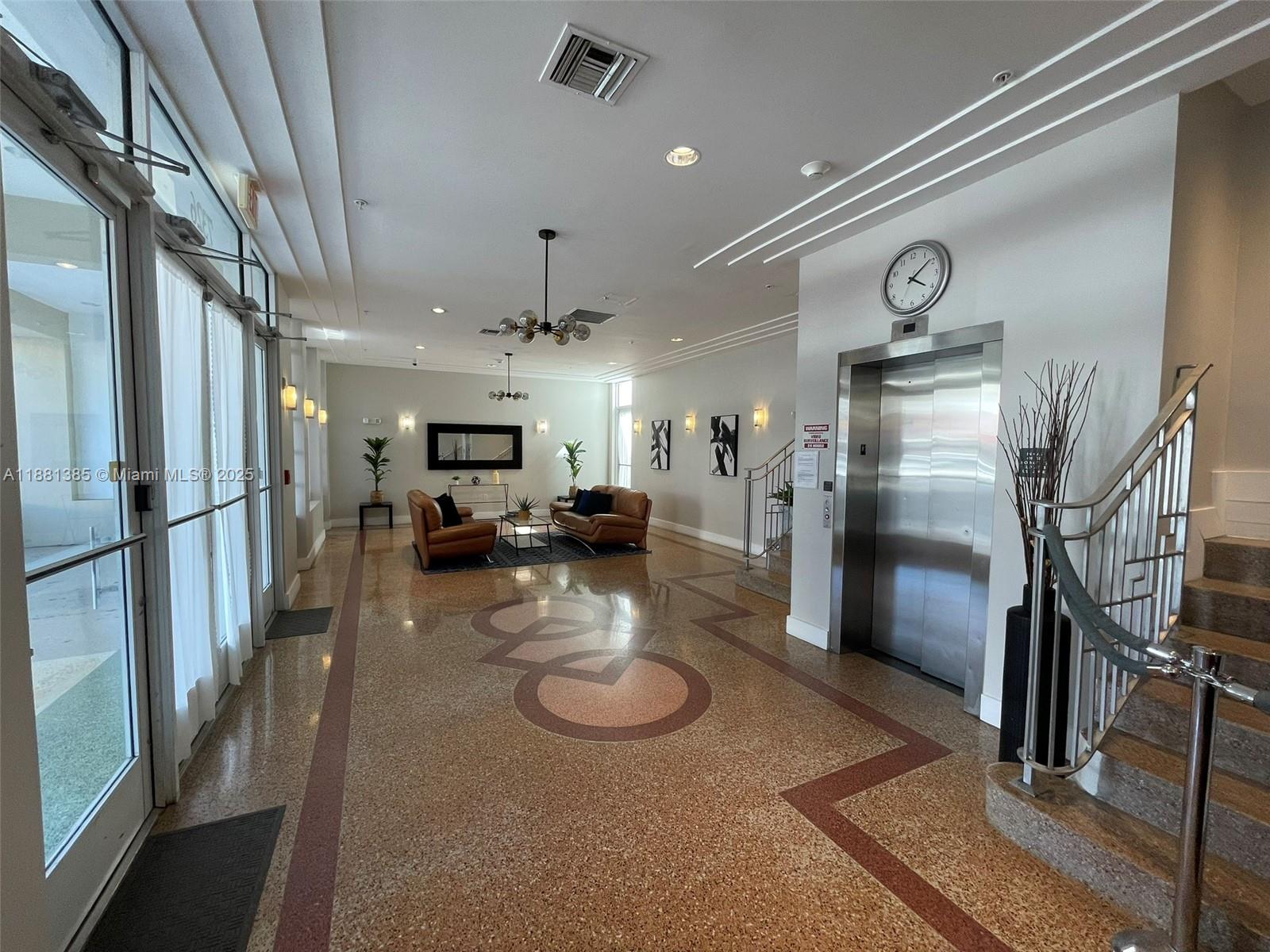 WELWORTH CONDO - Residential