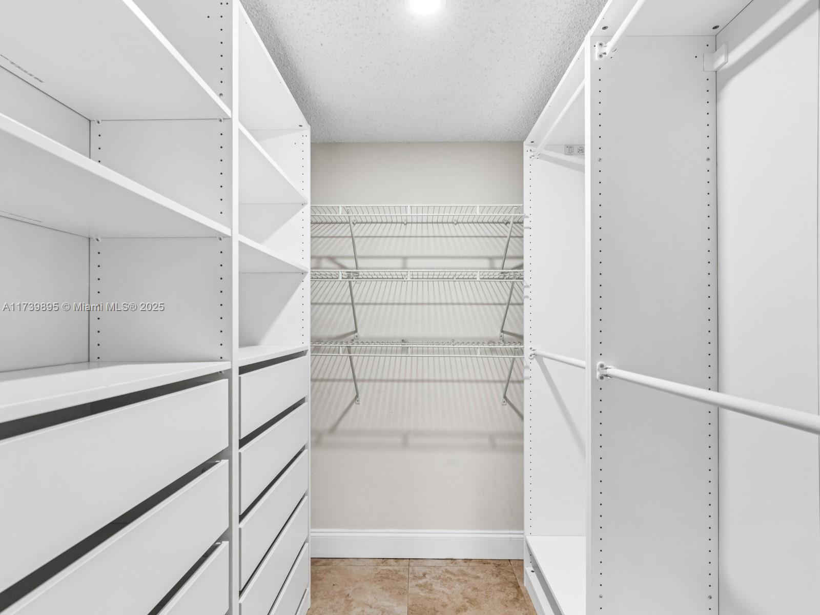 THE BERKELEY CONDO - Residential