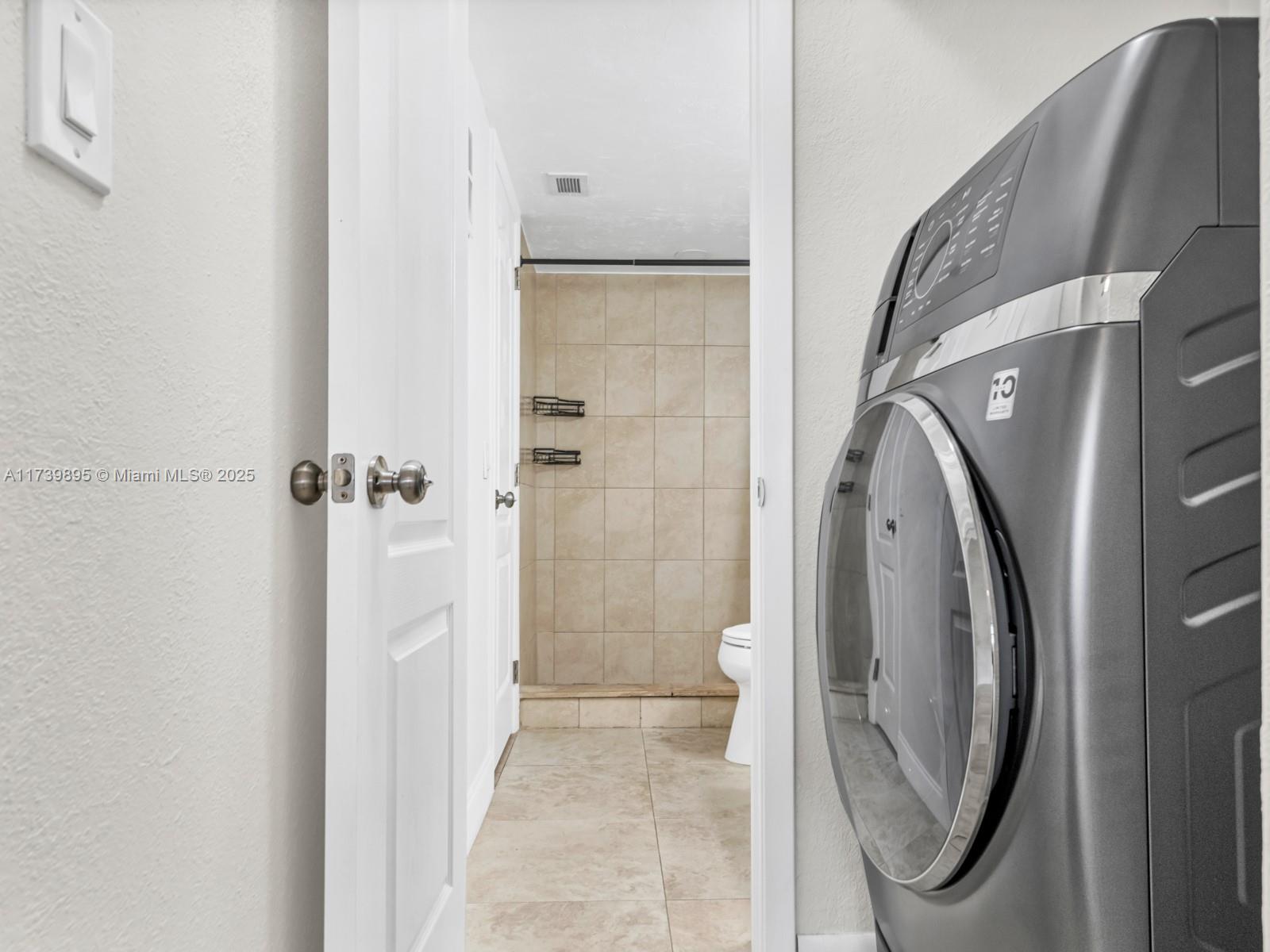 THE BERKELEY CONDO - Residential