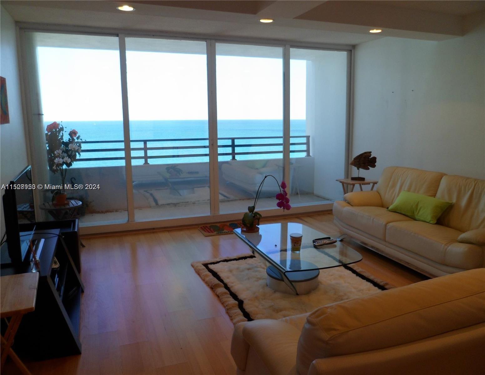 ALEXANDER TOWERS CONDO - Residential Lease