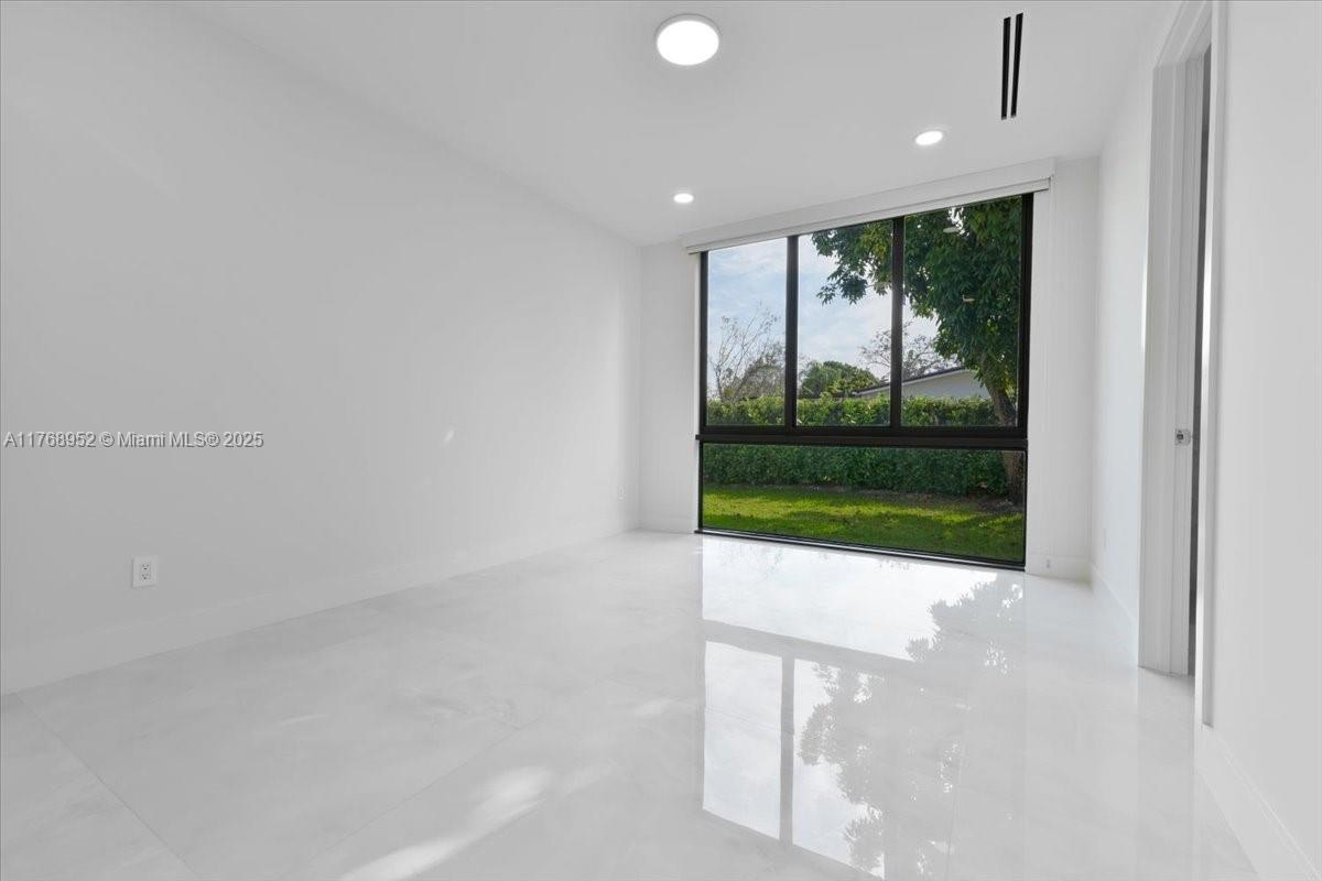 ANDREWS & BIGMAN SUB - Residential