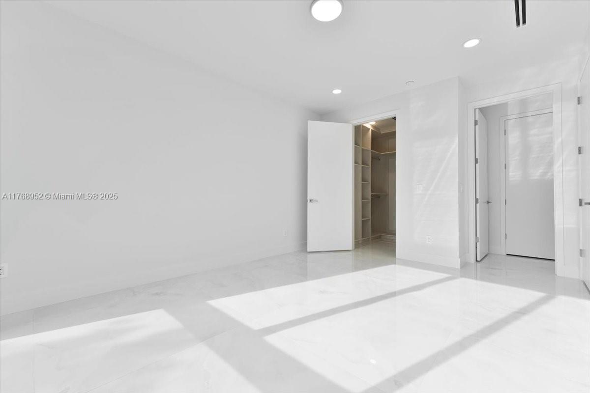 ANDREWS & BIGMAN SUB - Residential