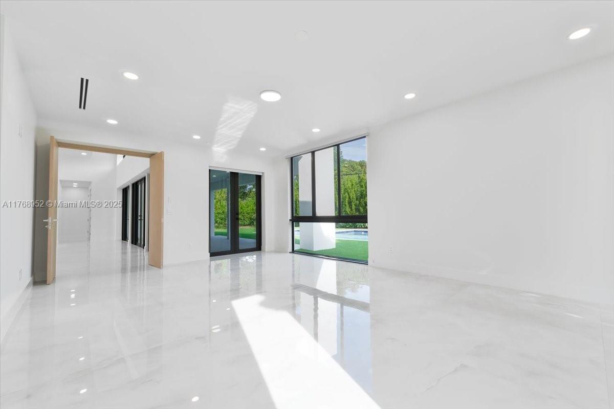 ANDREWS & BIGMAN SUB - Residential