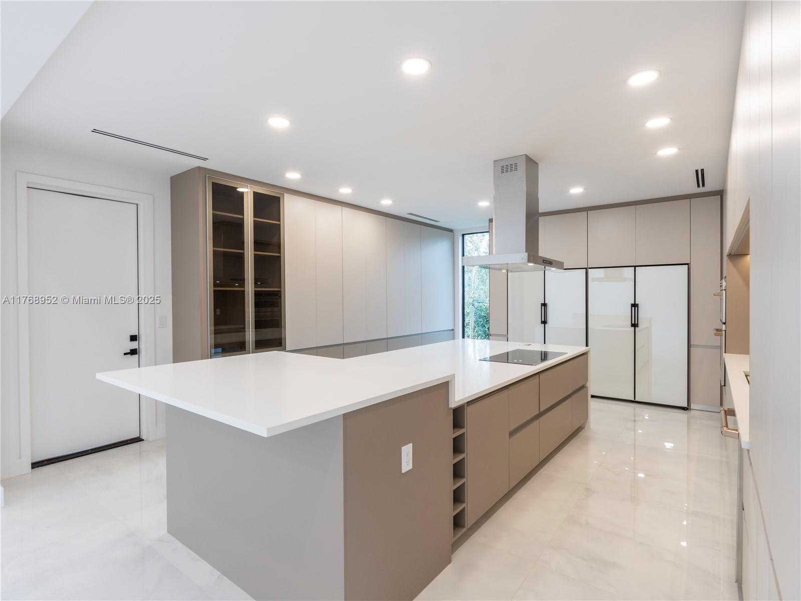 ANDREWS & BIGMAN SUB - Residential
