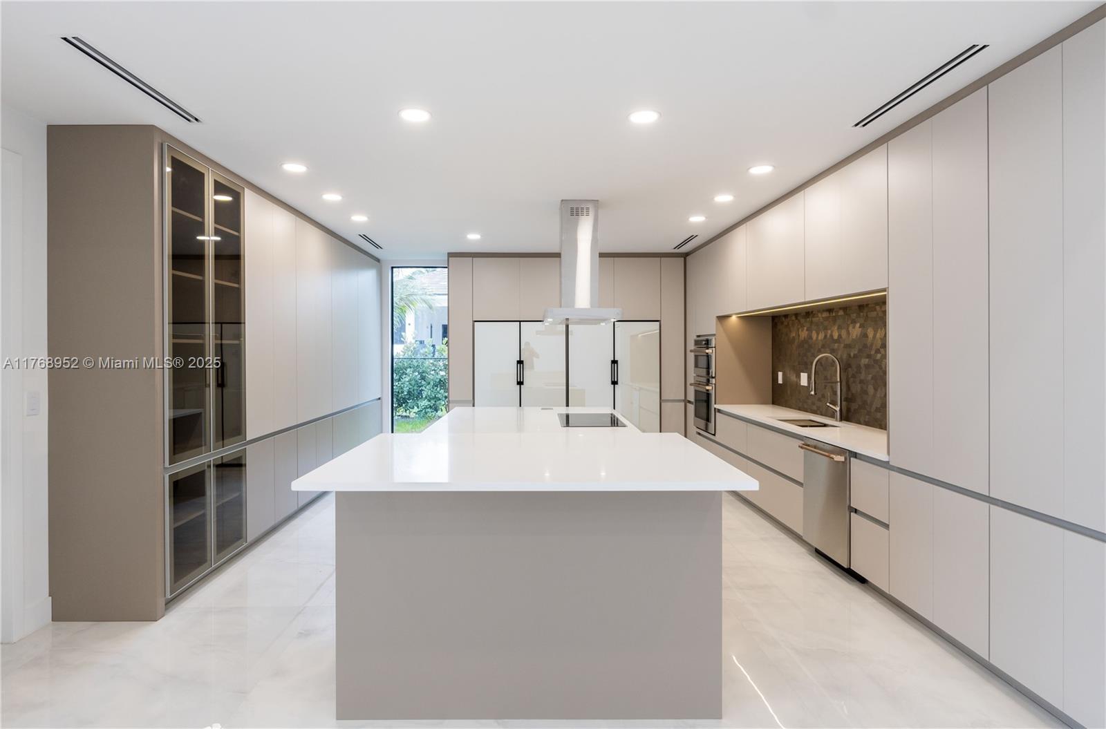 ANDREWS & BIGMAN SUB - Residential