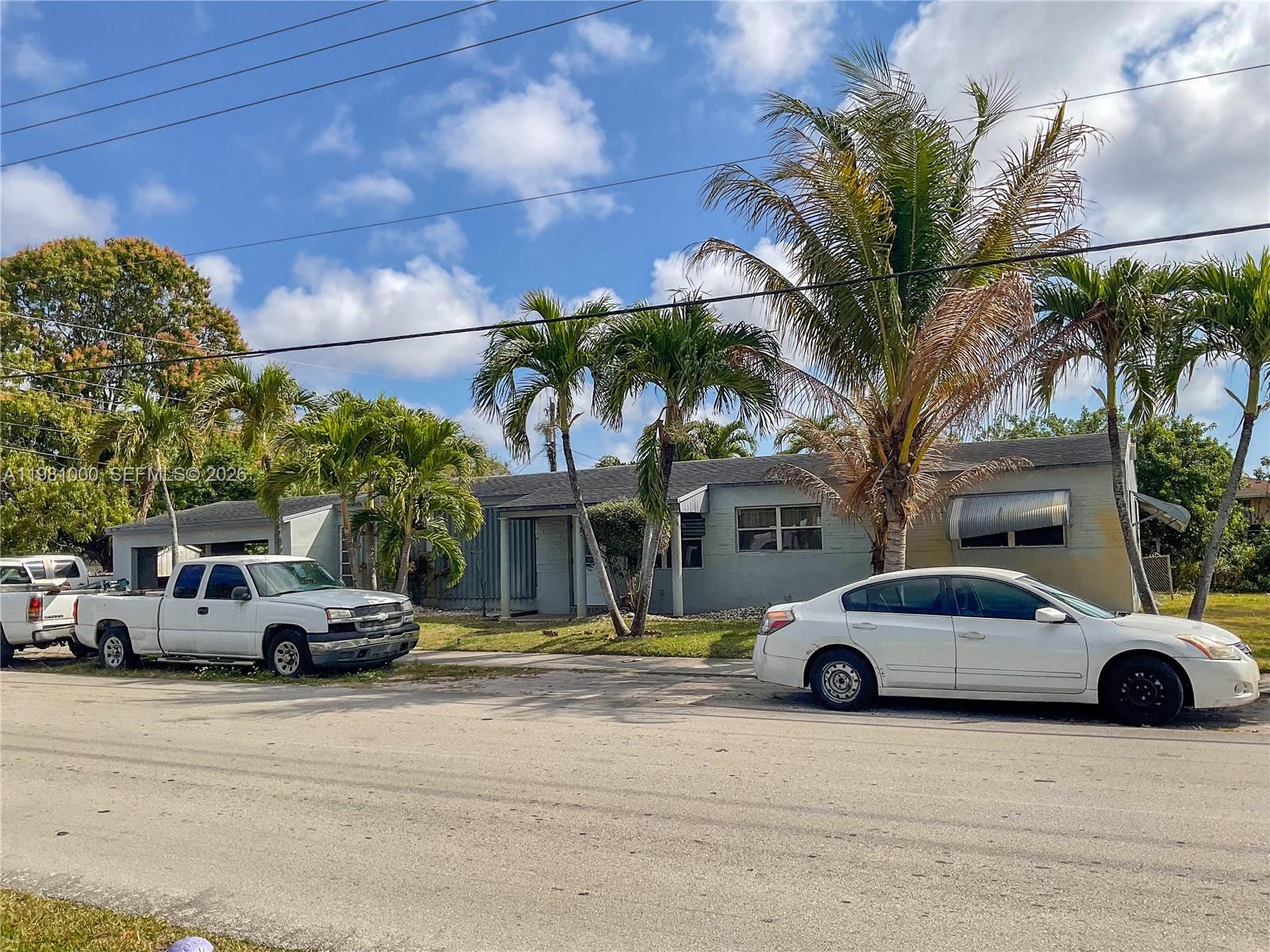 HYDE PARK FIRST SEC - Residential