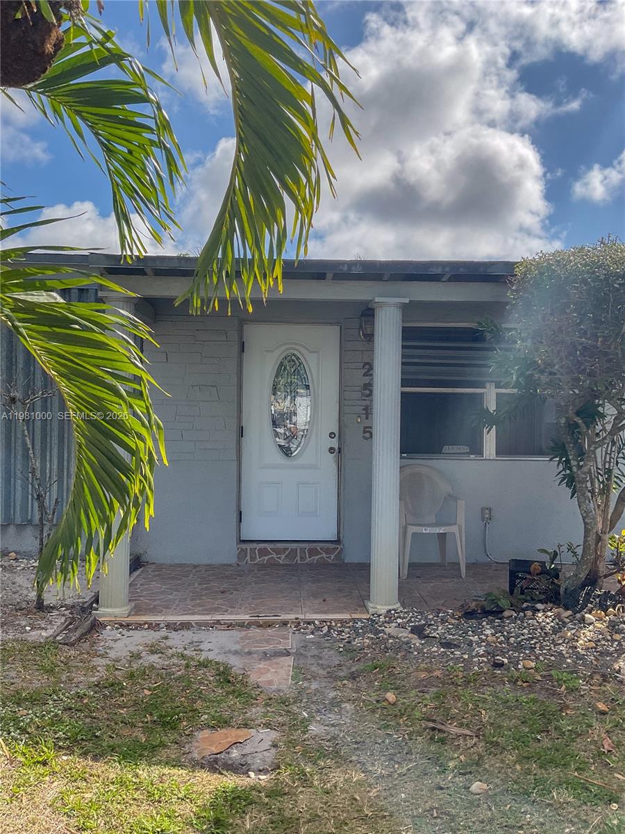 HYDE PARK FIRST SEC - Residential