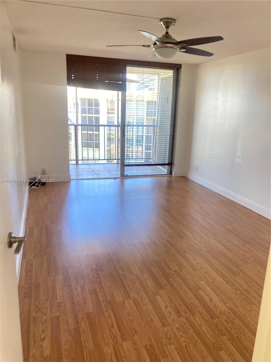 DE SOTO PARK CONDO - Residential