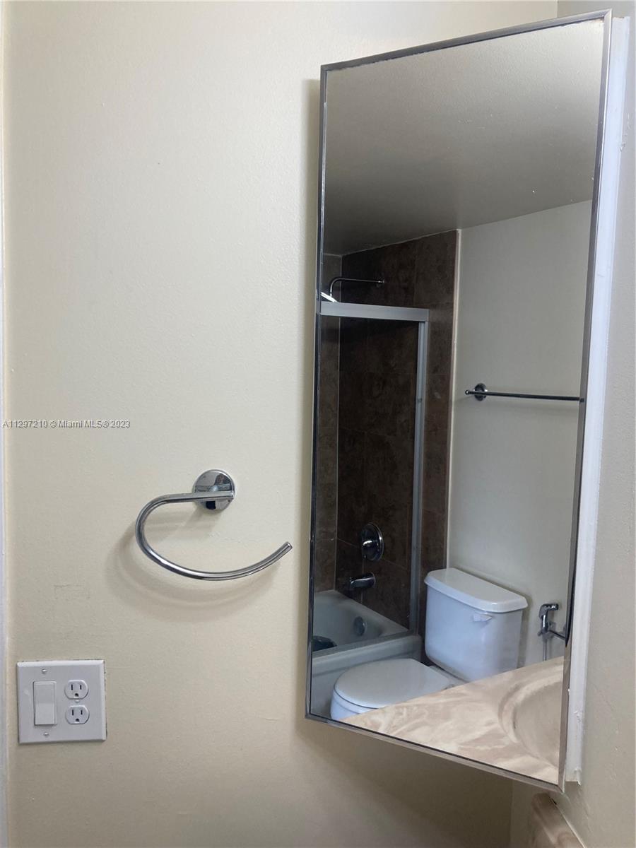 DE SOTO PARK CONDO - Residential