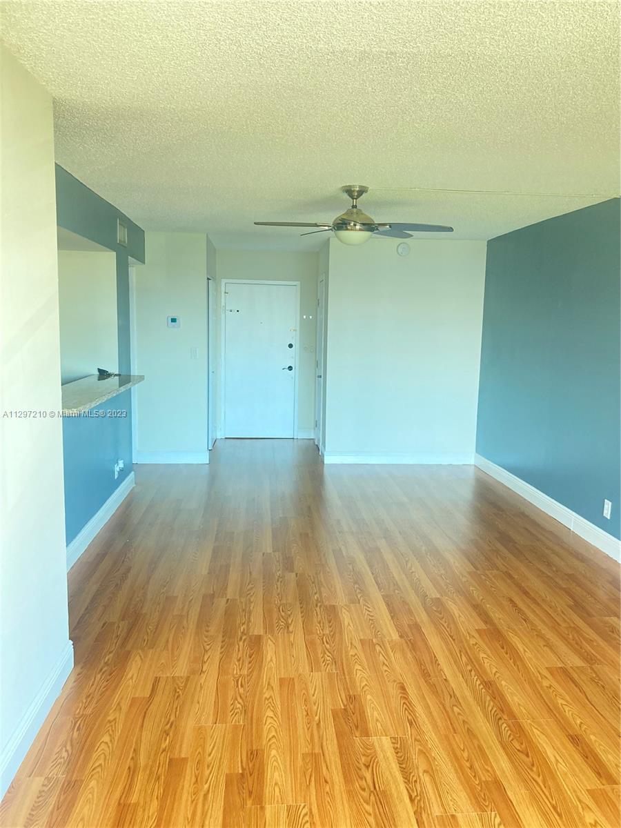 DE SOTO PARK CONDO - Residential