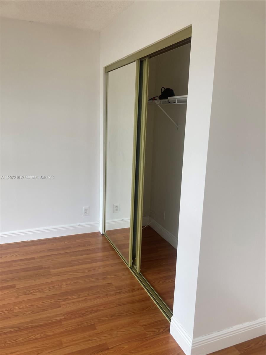 DE SOTO PARK CONDO - Residential