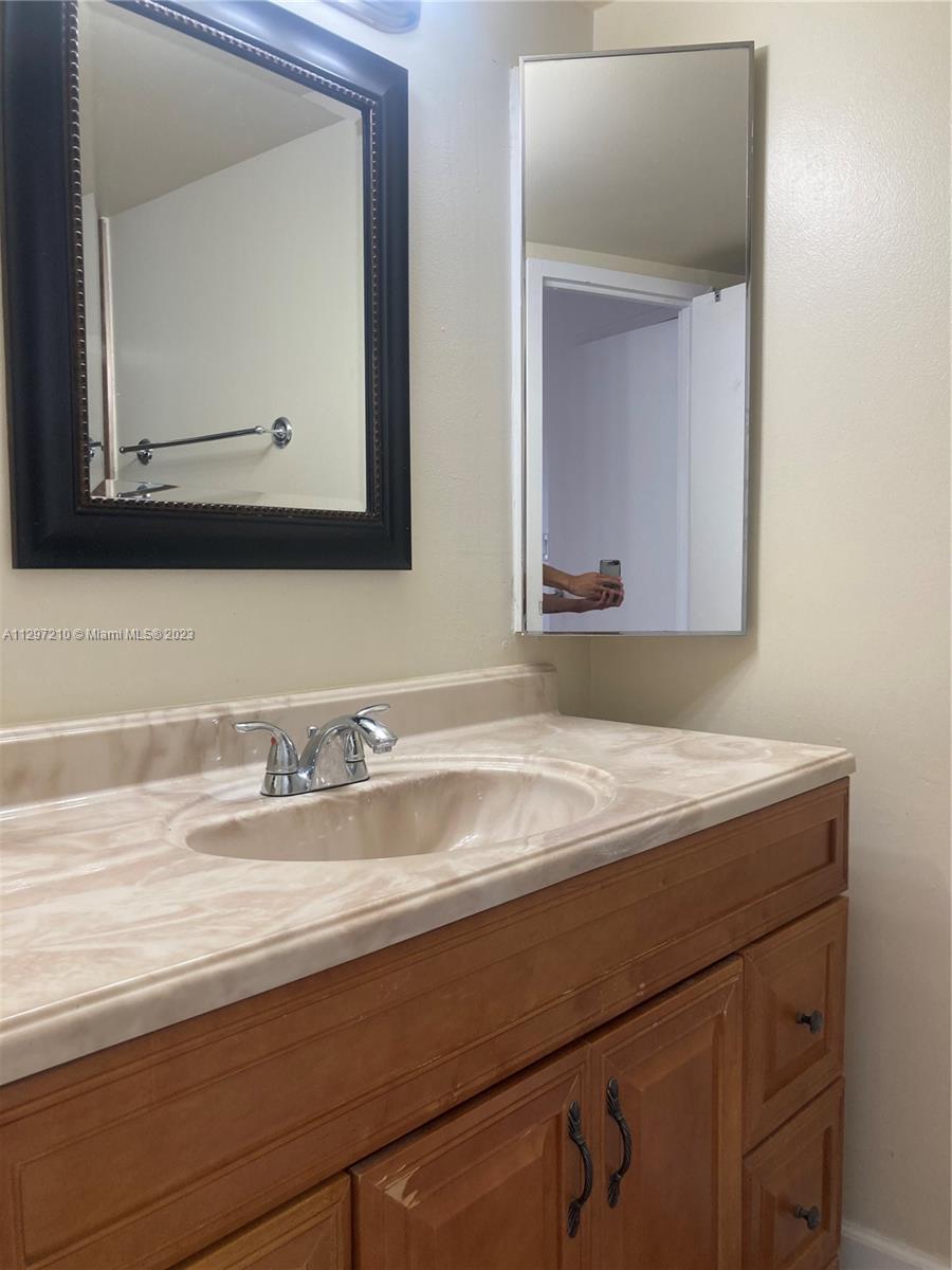 DE SOTO PARK CONDO - Residential