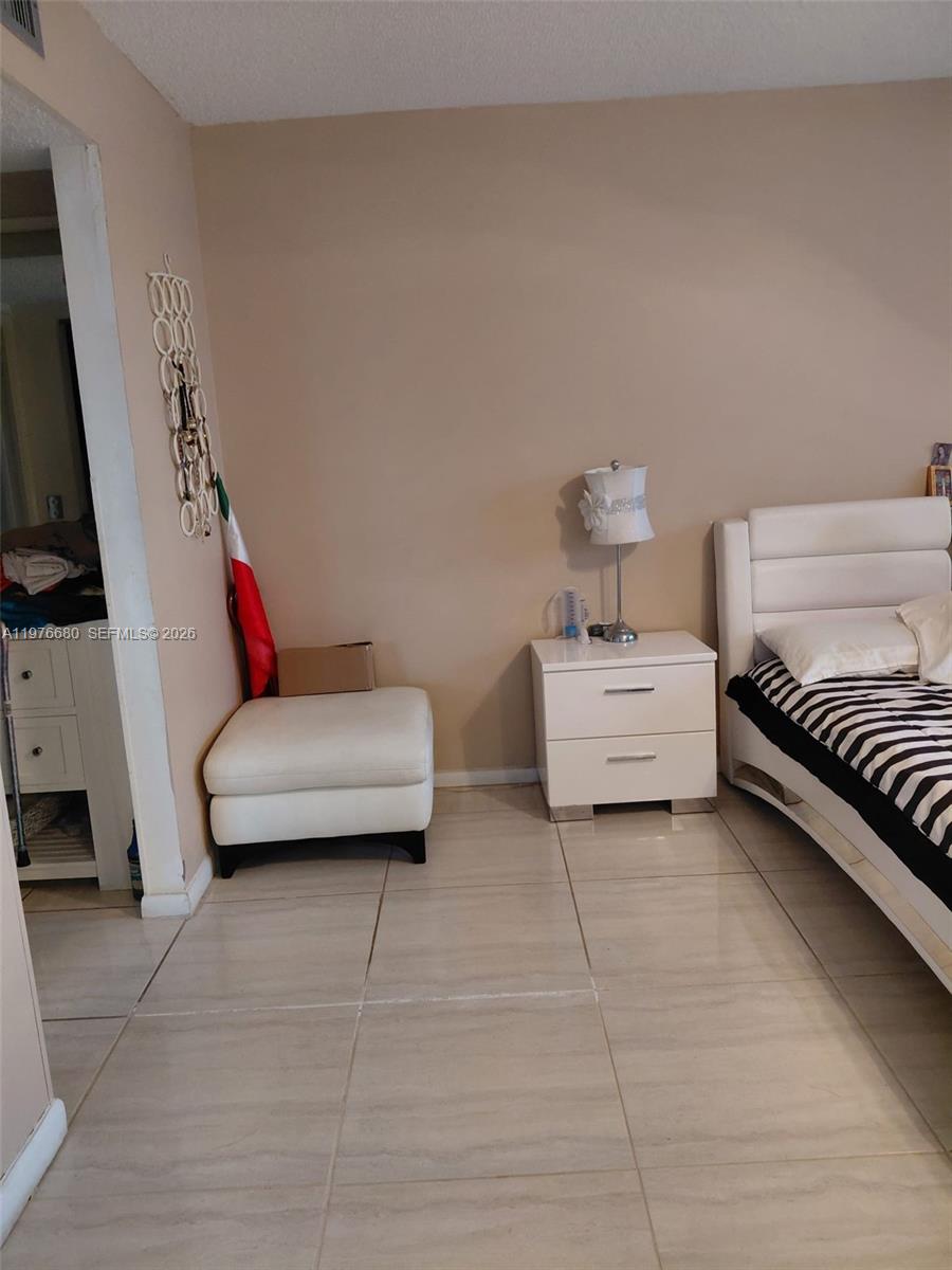 HAWTHORNE AT CENTURY VILL - Residential Lease